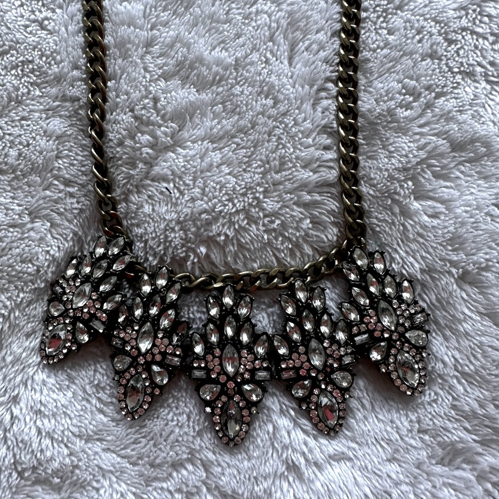 Statement necklace